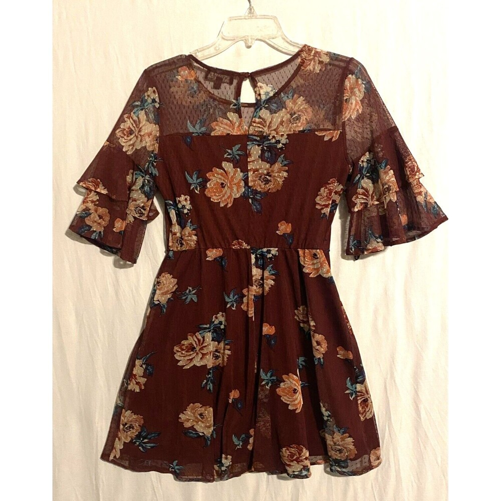 LUXOLOGY Dress Sz 4 Womens Burgundy Red Green Floral Print Lacey 3/4 Sleeves